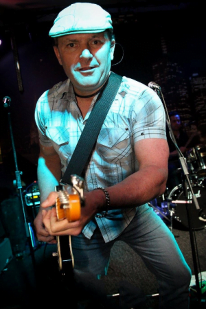 Solo Artist Adam Tardrew