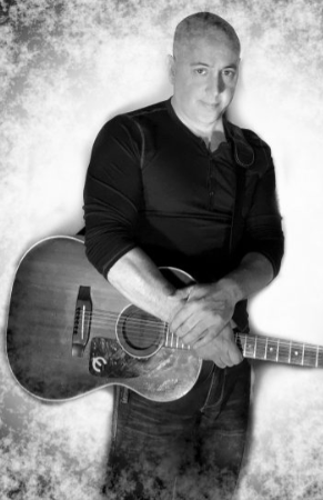 Solo Artist - Mick Sita