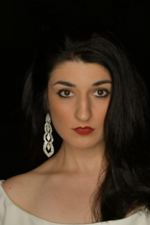 Solo artist Stephanie Angelini